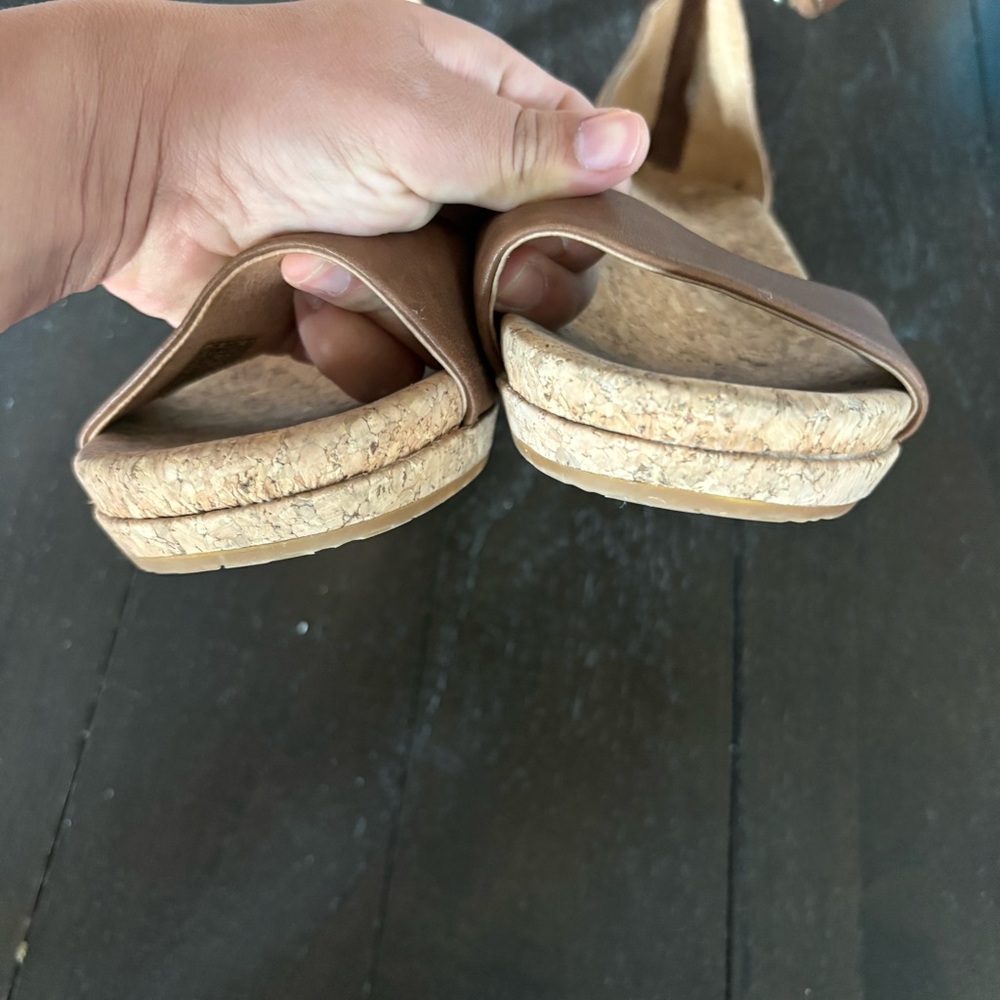 UGG Zoe II Chestnut Leather Wedge Cork Sandals Ankle Strap Size 9.5 Boho Neutral - Picture 7 of 11